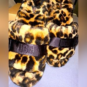 Brand New UGG fluffy slides.